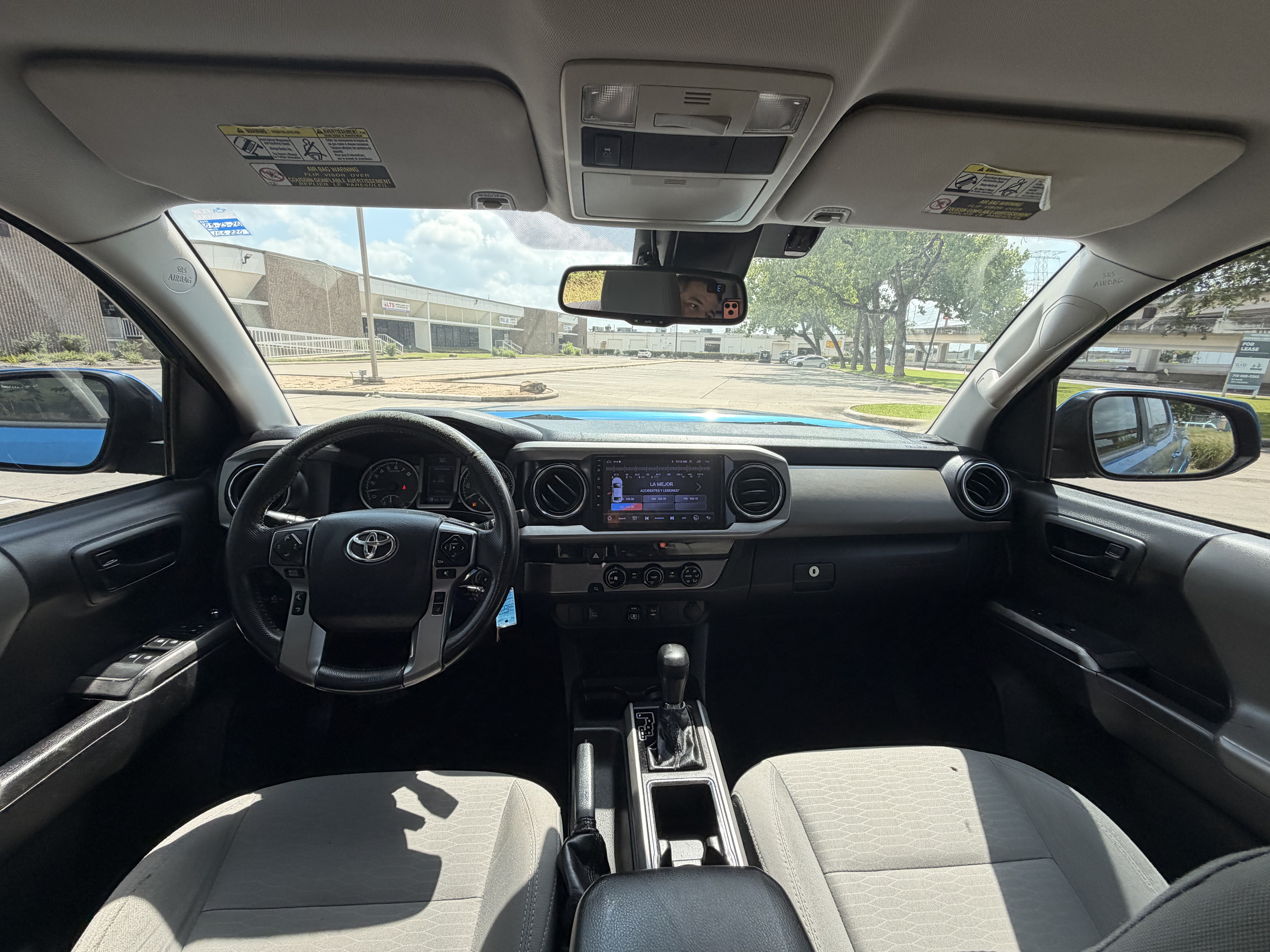 2018 TOYOTA Tacoma β photo 13