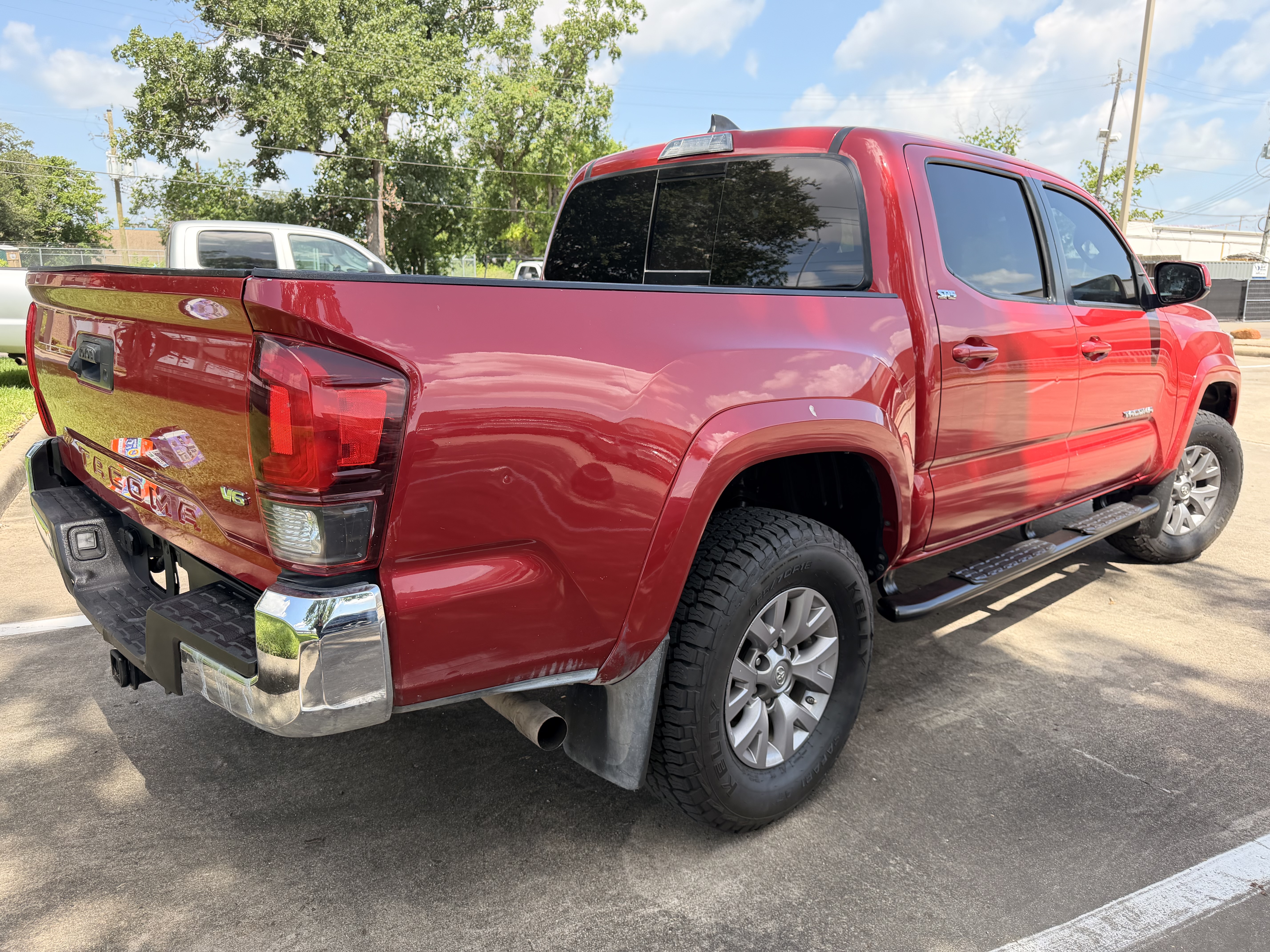 2018 TOYOTA Tacoma β photo 5
