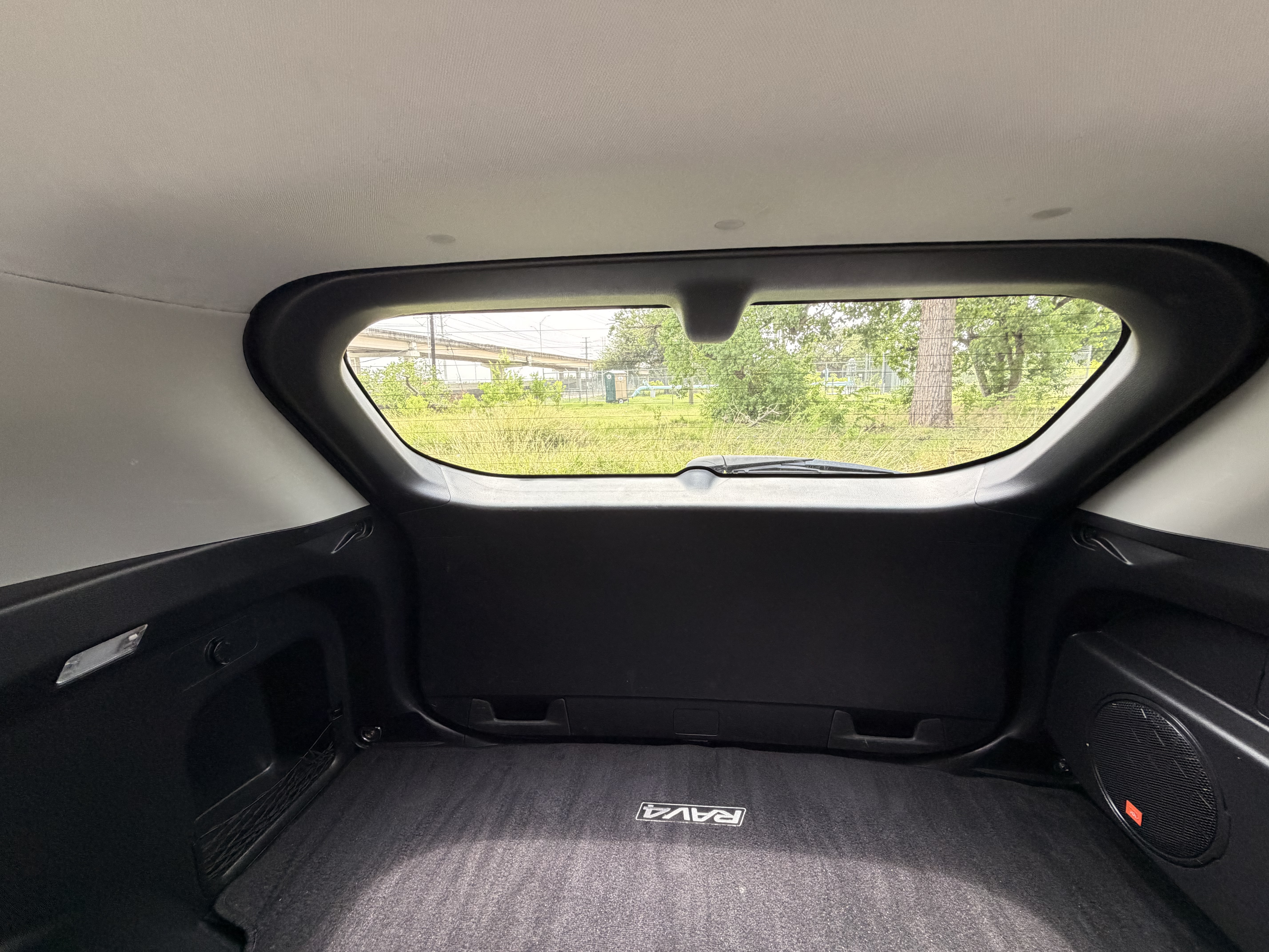 2019 TOYOTA RAV4 β photo 17
