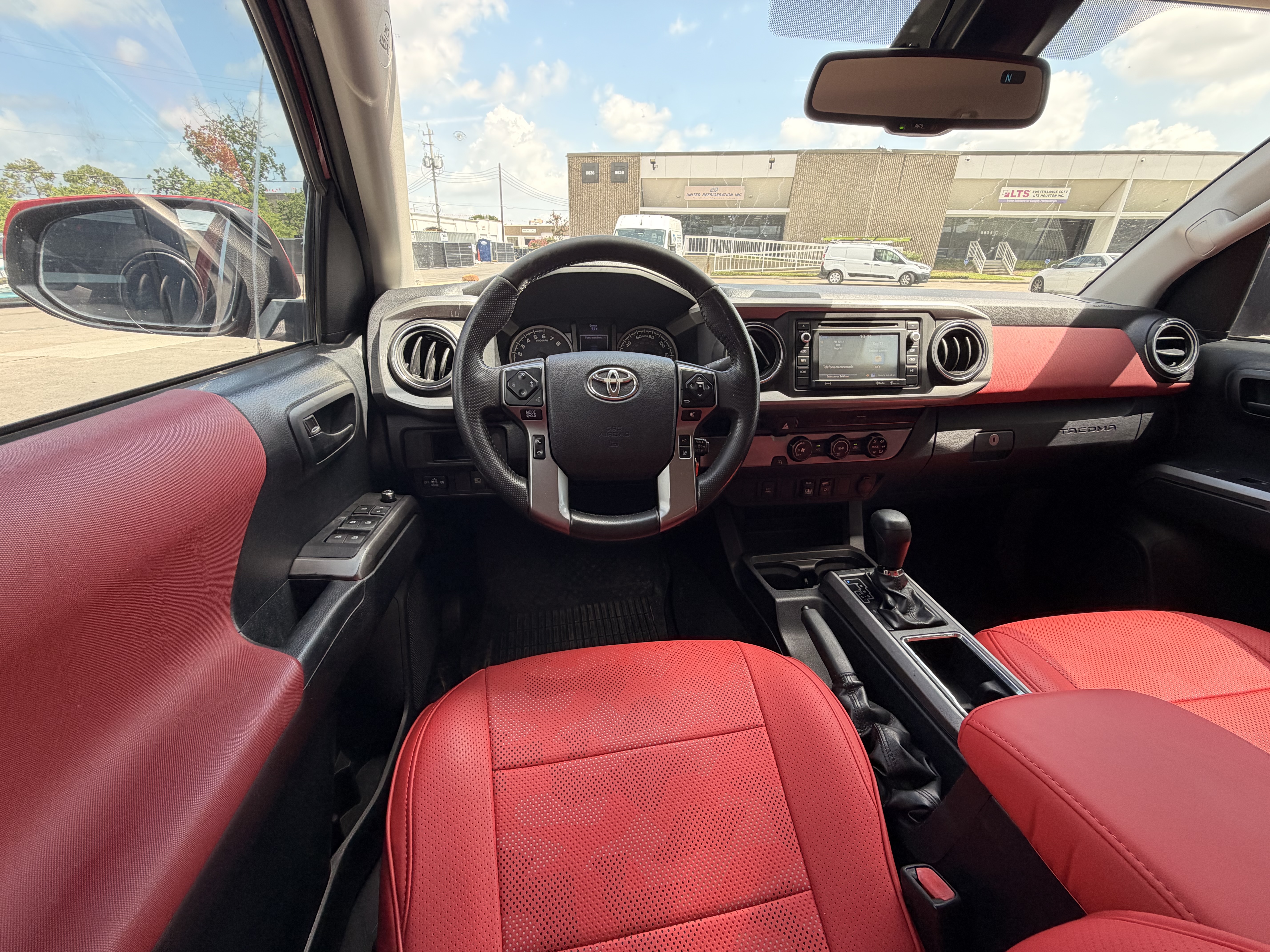 2018 TOYOTA Tacoma β photo 13